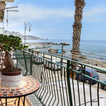 דירות גיארדיני נאקסוס Sun Sea House Taormina מראה חיצוני תמונה