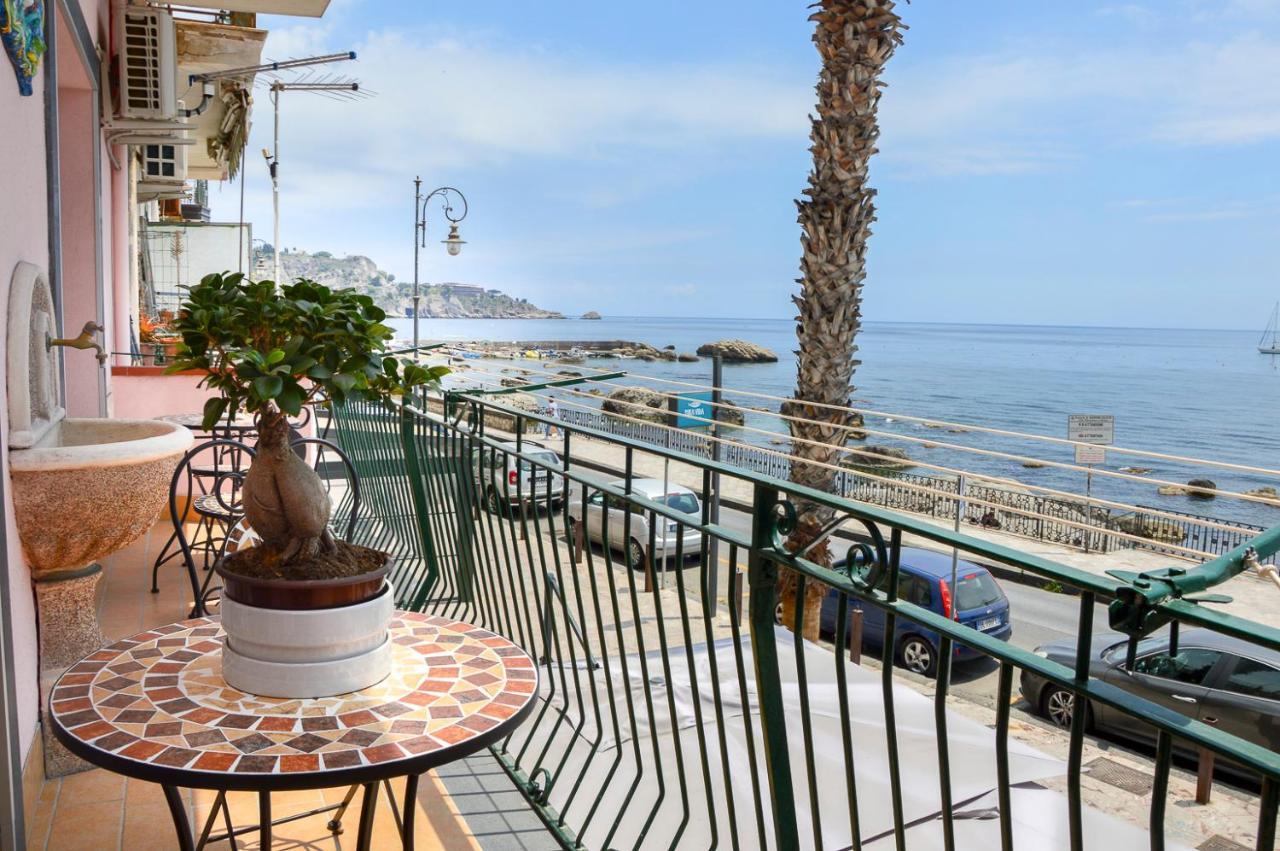 דירות גיארדיני נאקסוס Sun Sea House Taormina מראה חיצוני תמונה